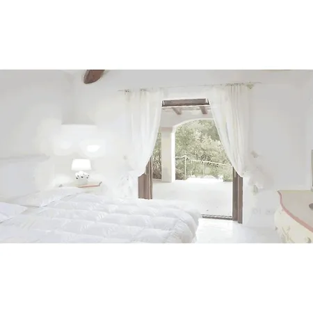 Vakantiehuis Marta With Private Garden Porto Rotondo